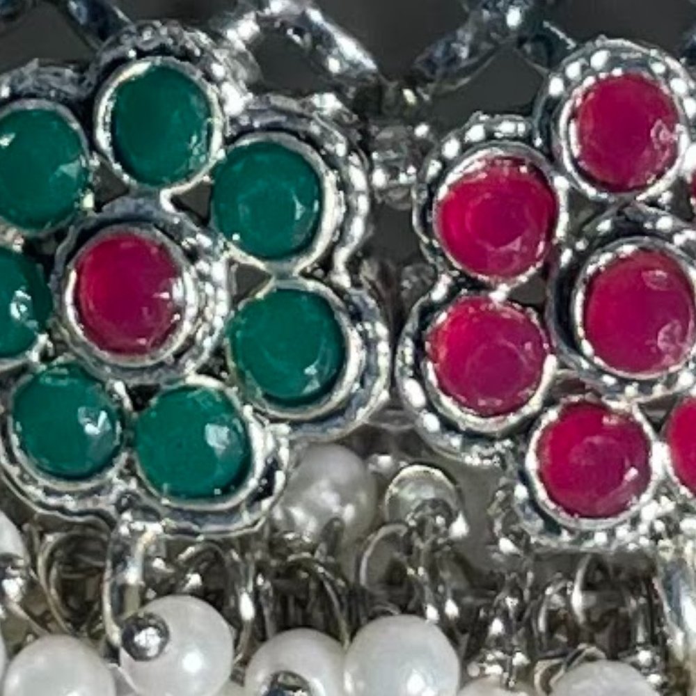 Cute Fulwanti Ruby/Emerald Pearlized Necklace and Earrings in Silver